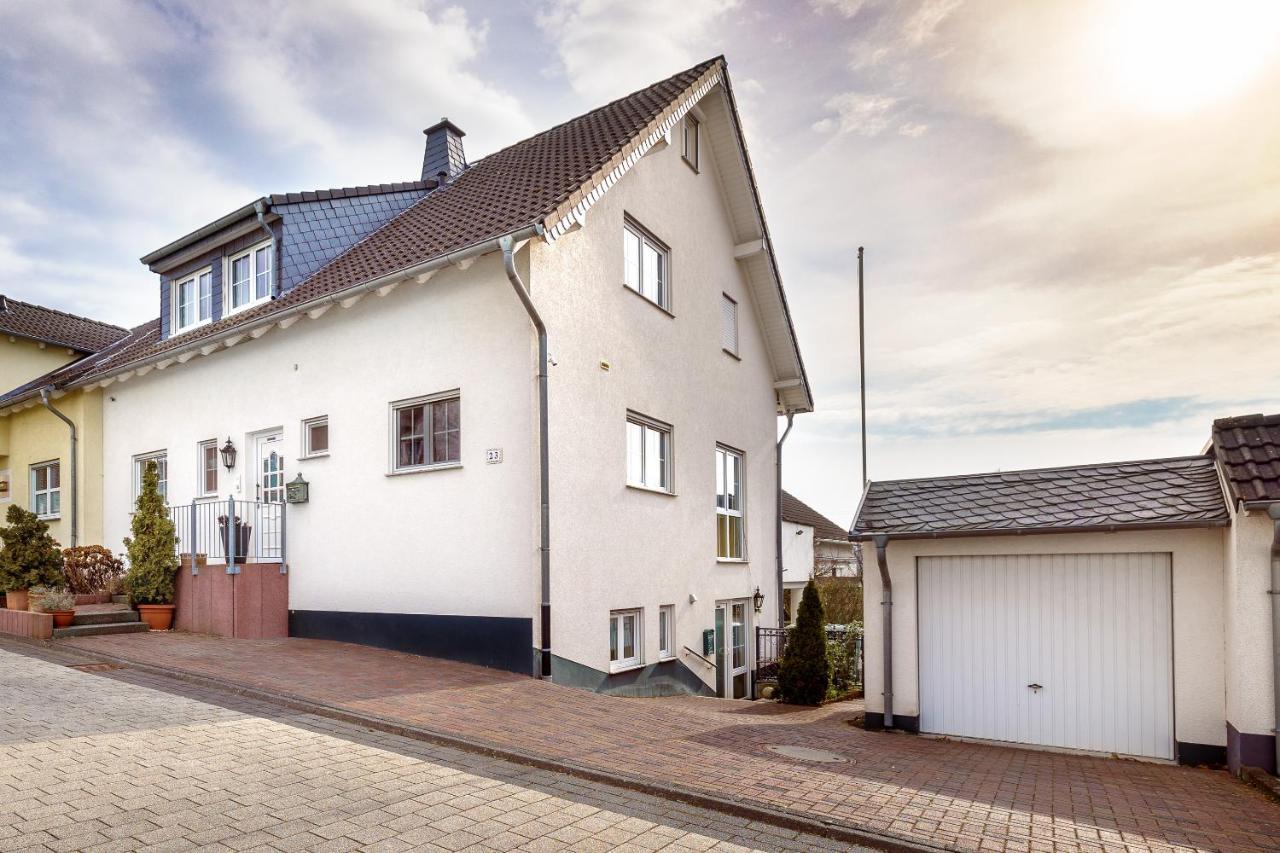 Ferienwohnung Julia - Klimatisiert Wolken Buitenkant foto